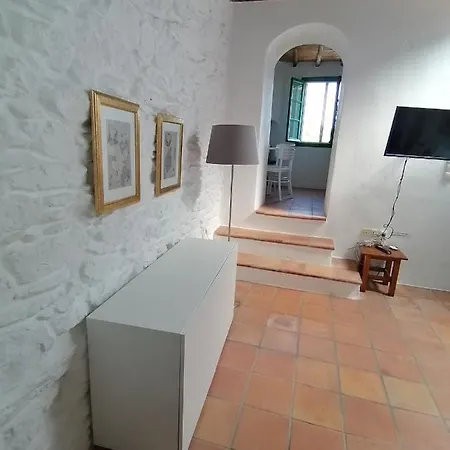 Traditional House In A Settlement In Paros Holiday home Lefkes (Paros)