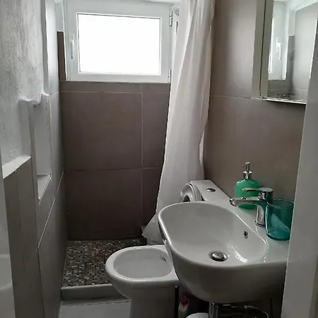 Traditional House In A Settlement In Paros 度假居 *